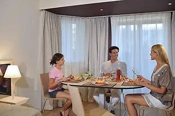 Residence Resideal Premium Cannes Apart Otel