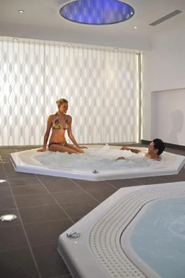 Residence Resideal Premium Cannes 4*,  France